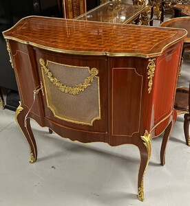 Casa Padrino Barock Sideboard Braun Intarsien / Gold - Handgefertigtes Massivholz Sideboard mit T�r und eleganten Verzierungen - Barock Wohnzimmer M�bel