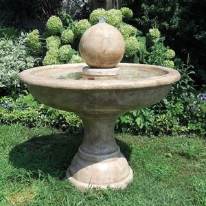 Casa Padrino Barock Springbrunnen Beige  100 x H. 110 cm - Runder Gartenbrunnen - Made in Italy