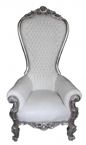 Casa Padrino Barock Thron Sessel mit Kunstleder Wei / Silber - Handgefertigter Knigssessel - Prunkvoller Hochzeitssessel - Barock Riesensessel - Barock Mbel