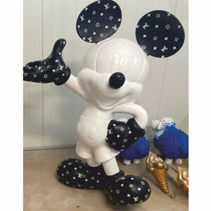 Casa Padrino Deko Skulptur Wei� / Schwarz 87 x 54 x H. 120 cm - Cartoon Figur