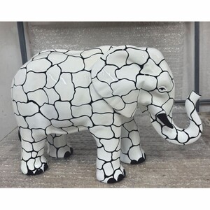 Casa Padrino Deko Skulptur Elefant Wei� / Schwarz 84 x H. 57 cm - Deko Figur