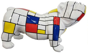 Casa Padrino Designer Dekofigur Hund Bulldogge Wei� / Mehrfarbig 55 x H. 32 cm - Wetterbest�ndige Deko Skulptur - Wohnzimmer Deko - Garten Deko - Designer Deko Tierfigur