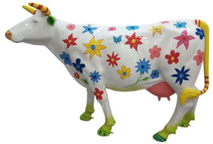 Casa Padrino Designer Gartendeko Skulptur Kuh mit Blumen Design Wei� / Mehrfarbig 210 x 55 x H. 147 cm - Riesige wetterbest�ndige Dekofigur - Lebensgro�e Tierfigur