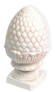 Casa Padrino Jugendstil Gusseisen Deko Ananas mit Sockel Wei� / Beige  21,5 x H. 39 cm - Deko Skulptur - Barock & Jugendstil Gartendeko