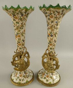 Casa Padrino Jugendstil Porzellan Vasen Set Creme / Mehrfarbig / Messing  12 x H. 34 cm - Barock & Jugendstil Deko Accessoires