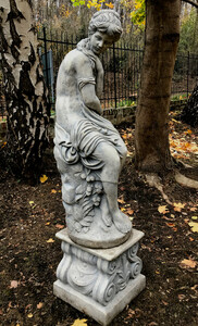 Massive schwere Anik Stil Skulptur / Statue mit Sockel Antikgrau von Casa Padrino - Steinfigur Barock Gartenskulptur - sehr schwer -