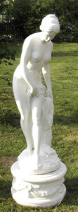 Casa Padrino Jugendstil Gartendeko Skulptur mit Sockel Wei� H. 150 cm - Garten Deko Figur - Garten & Terrassen Deko Accessoires