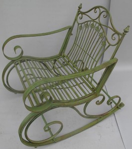 Casa Padrino Jugendstil Metall Schaukelstuhl rustikal Gr�n 65 x 90 x H. 90 cm - Nostalgische Garten & Terrassen M�bel