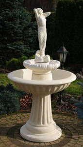 Casa Padrino Jugendstil Springbrunnen Dame Wei�  92 x H. 172 cm - Prunkvoller Gartenbrunnen - Gartendeko Brunnen - Barock & Jugendstil Garten Deko Accessoires
