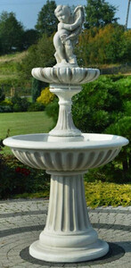 Casa Padrino Jugendstil Springbrunnen Junge mit Fisch Grau  92 x H. 185 cm - Prunkvoller Gartenbrunnen - Gartendeko Brunnen - Barock & Jugendstil Garten Deko Accessoires