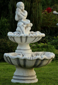 Casa Padrino Jugendstil Gartenbrunnen Junge mit Muscheln Grau 43 x 37 x H. 118 cm - Eleganter Gartendeko Stein Brunnen - Barock & Jugendstil Garten Deko Accessoires