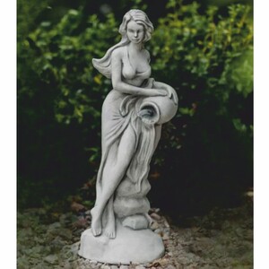 Casa Padrino Jugendstil Wasserspeier Skulptur Frau mit Krug Grau H. 69 cm - Garten Deko