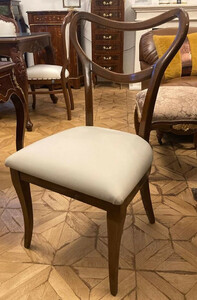 Casa Padrino Luxus Art Deco Leder Esszimmer Stuhl Creme / Braun - Art Deco Massivholz Stuhl mit Echtleder - Art Deco Esszimmermbel - Art Deco Mbel - Luxus Qualitt - Made in Italy