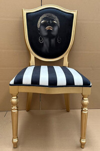 Casa Padrino Luxus Art Deco Esszimmer Stuhl mit Design und Streifen Schwarz / Wei / Gold - Eleganter Massivholz Stuhl - Art Deco Esszimmer Mbel