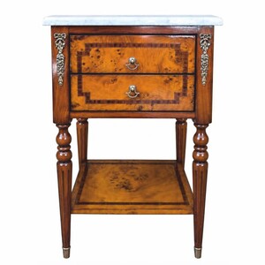 Casa Padrino Luxus Barock Beistelltisch Braun / Wei� / Silber H. 68 cm - Barockstil Nachttisch mit 2 Schubladen & Marmorplatte