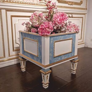 Casa Padrino Luxus Barock Blumentopf Hellblau / Wei / Gold H. 54 cm - Made in Italy