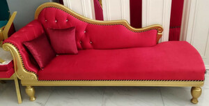Casa Padrino Luxus Barock Chaiselongue Rot / Gold - Handgefertigte Massivholz Recamiere mit edlem Samtstoff und Glitzersteinen - Barock Mbel - Edel & Prunkvoll
