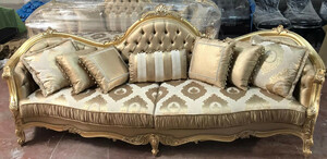 Casa Padrino Luxus Barock Sofa Gold 300 x 90 x H. 119 cm - Prunkvolles Wohnzimmer Sofa mit elegantem Muster - Barock M�bel
