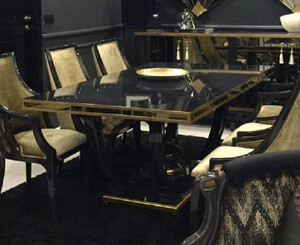 Casa Padrino Luxus Barock Esstisch Schwarz / Gold - Prunkvoller Barockstil K�chentisch - Luxus Esszimmer M�bel im Barockstil - Prunkvolle Barock Esszimmer M�bel