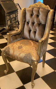 Casa Padrino Luxus Barock Esszimmerstuhl mit Armlehnen Silbergrau / Gold - Prunkvoller Massivholz Stuhl im Barockstil - Barock Esszimmer Mbel