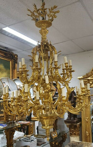 Casa Padrino Luxus Barock Bronze Kronleuchter Gold - Prunkvoller Barockstil Kronleuchter - Wohnzimmer Kronleuchter - Hotel Kronleuchter - Barock Leuchten - Barock M�bel