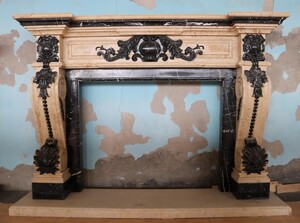 Casa Padrino Luxus Barock Marmor Kaminumrandung Beige / Schwarz 228 x H. 165 cm