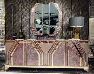 Casa Padrino Luxus Art Deco M�bel Set Lila / Grau / Gold - 1 Sideboard mit 4 T�ren & 1 Wandspiegel - Art Deco Wohnzimmer & Hotel M�bel - Luxus Kollektion
