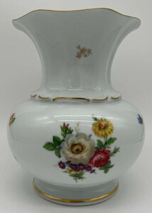 Casa Padrino Luxus Barock Porzellan Vase Wei� / Mehrfarbig / Gold H. 23 cm - Runde Blumenvase im Barockstil - Luxus Barock Accessoires - Reichenbach Porzellan - Luxus Qualit�t - Made in Germany