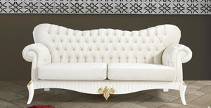 Casa Padrino Barock Sofa Creme / Wei / Gold 224 x 83 x H. 112 cm - Wohnzimmer Sofa mit Glitzersteinen - Edle Barock Mbel