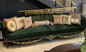 Casa Padrino Luxus Barock Sofa Dunkelgrn / Schwarz / Gold - Prunkvolles Wohnzimmer im Barockstil - Barock Wohnzimmer Mbel - Edel & Prunkvoll