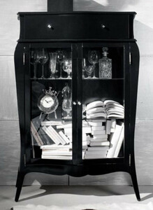 Casa Padrino Luxus Barock Vitrine Hochglanz Schwarz - Massivholz Vitrinenschrank mit 2 Glast�ren und Schublade - Luxus M�bel im Barockstil - Barock M�bel - Barock Einrichtung - Edel & Prunkvoll