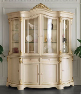Casa Padrino Luxus Barock Vitrinenschrank Cremefarben / Gold - Handgefertigter Massivholz Vitrine mit 8 Tren und 2 Schhubladen - Prunkvolle Barock Mbel - Luxus Qualitt - Made in Italy