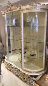 Casa Padrino Luxus Barock Vitrine Wei / Silber / Gold 170 x 50 x H. 215 cm - Prunkvoller Vitrinenschrank mit 2 Glastren und 3 Glasregalen - Barock Mbel