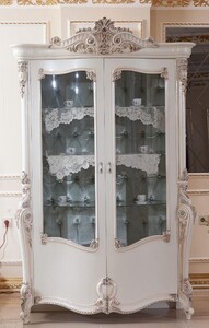 Casa Padrino Luxus Barock Vitrine Creme / Wei / Silber H. 220 cm