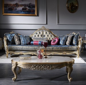 Casa Padrino Luxus Barock Wohnzimmer Set - 1 Chesterfield Sofa Dunkelblau / Antik Gold & 1 Couchtisch Wei / Antik Gold - Wohnzimmermbel - Barockmbel
