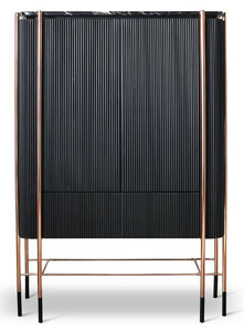 Casa Padrino Luxus Barschrank Schwarz / Matt Schwarz / Kupfer 104 x 52 x H. 150 cm - Beleuchteter Weinschrank mit 2 T�ren - Wohnzimmer M�bel - Bar M�bel - Hotel M�bel - Luxus Kollektion