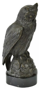 Casa Padrino Luxus Bronze Deko Figur Eule Antik Bronze / Schwarz 18 x 18 x H. 38 cm - Bronze Deko Skulptur mit Marmorsockel - Schreibtisch Deko - Deko Accessoires - Luxus Accessoires