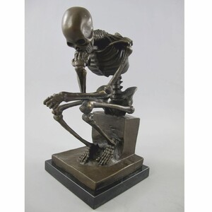 Casa Padrino Bronze Deko Skulptur Skelett Bronze / Schwarz H. 25 cm - Deko Accessoires