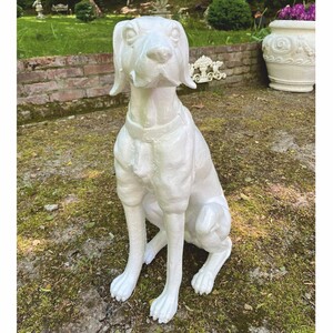 Casa Padrino Deko Bronze Skulptur Hund Wei� H. 70 cm - Garten Deko