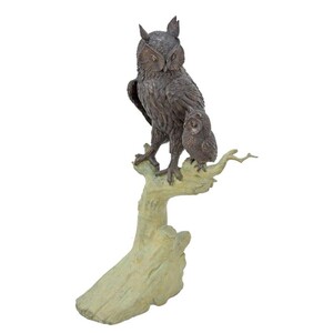 Casa Padrino Luxus Bronze Skulptur Eule mit Jungtier auf Baumstumpf Bronze / Gr�n 55 x 53 x H. 105 cm - Gro�e Bronzefigur - Deko Figur