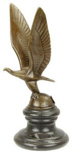 Casa Padrino Luxus Art Deco Bronze Skulptur Adler auf Globus mit Marmorsockel Bronzefarben / Schwarz 11 x 11,5 x H. 22,8 cm - Bronzefigur - Dekofigur - Deko Accessoires