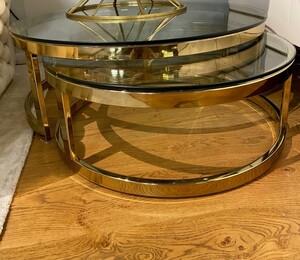 Casa Padrino Luxus Couchtisch Set Gold  100 x H. 35 cm - 2 Runde Wohnzimmertische mit Glasplatten - Satztische