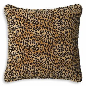 Casa Padrino Luxus Deko Kissen Leopard Beige / Schwarz 60 x 60 cm - Deko Accessoires