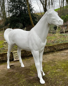 Casa Padrino Luxus XXL Deko Skulptur Pferd Wei 220 x H. 190 cm