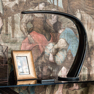 Casa Padrino Luxus Designer LED Tischleuchte Schwarz / Silber 68 x 20 x H. 62 cm - Moderne gebogene Tischlampe - Luxus Qualitt - LED Leuchten