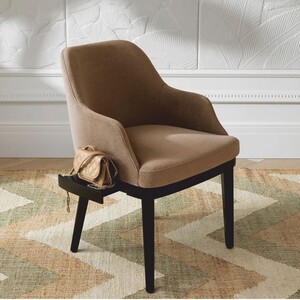 Casa Padrino Luxus Esszimmerstuhl mit Armlehnen Braun / Schwarz H. 79 cm