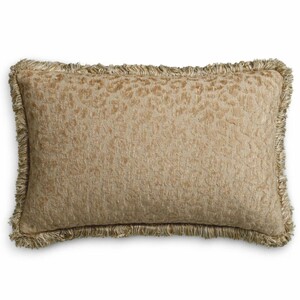 Casa Padrino Luxus Kissen Beige 60 cm - Luxus Wohnzimmer Deko Accessoires