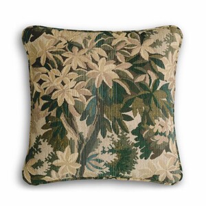 Casa Padrino Luxus Kissen Gr�n / Beige 50 cm - Luxus Deko Accessoires