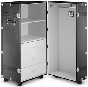 Casa Padrino Luxus Kunstleder Kofferschrank im Vintage Stil Schwarz / Silber 60 x 69 x H. 120 cm - Schrankkoffer mit Rollen - Luxus Kollektion