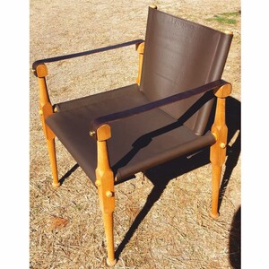 Casa Padrino Luxus Leder Regisseur Stuhl mit Armlehnen Braun / Naturfarben - Echtleder M�bel